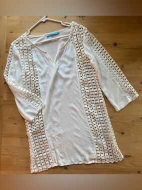Solitaire Swim Medium Rayon Cover-Up White Lace V-Neck EUC